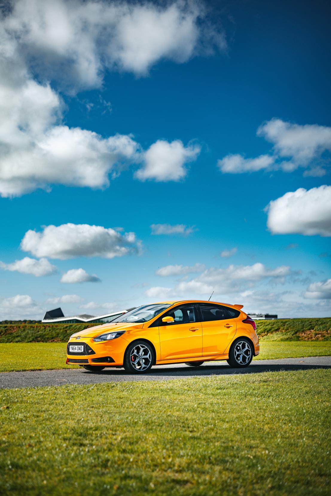 Ford Focus 2.0T EcoBoost ST-2 Hatchback 5dr Petrol Manual Euro 5 (s/s) (250 ps)
