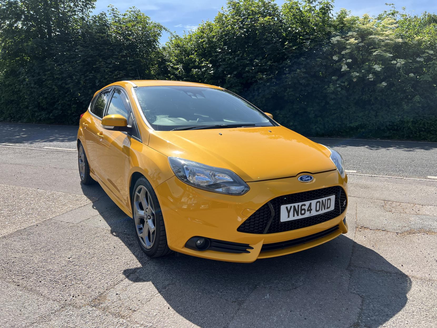 Ford Focus 2.0T EcoBoost ST-2 Hatchback 5dr Petrol Manual Euro 5 (s/s) (250 ps)