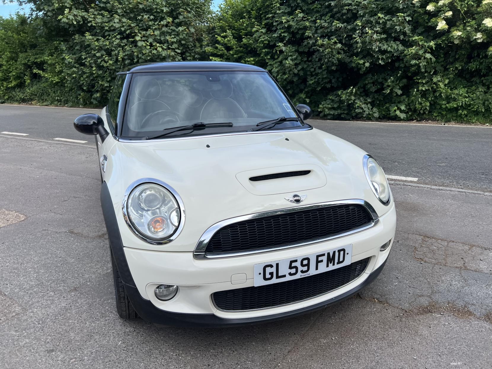 MINI Hatch 1.6 Cooper S Hatchback 3dr Petrol Manual Euro 5 (175 ps)