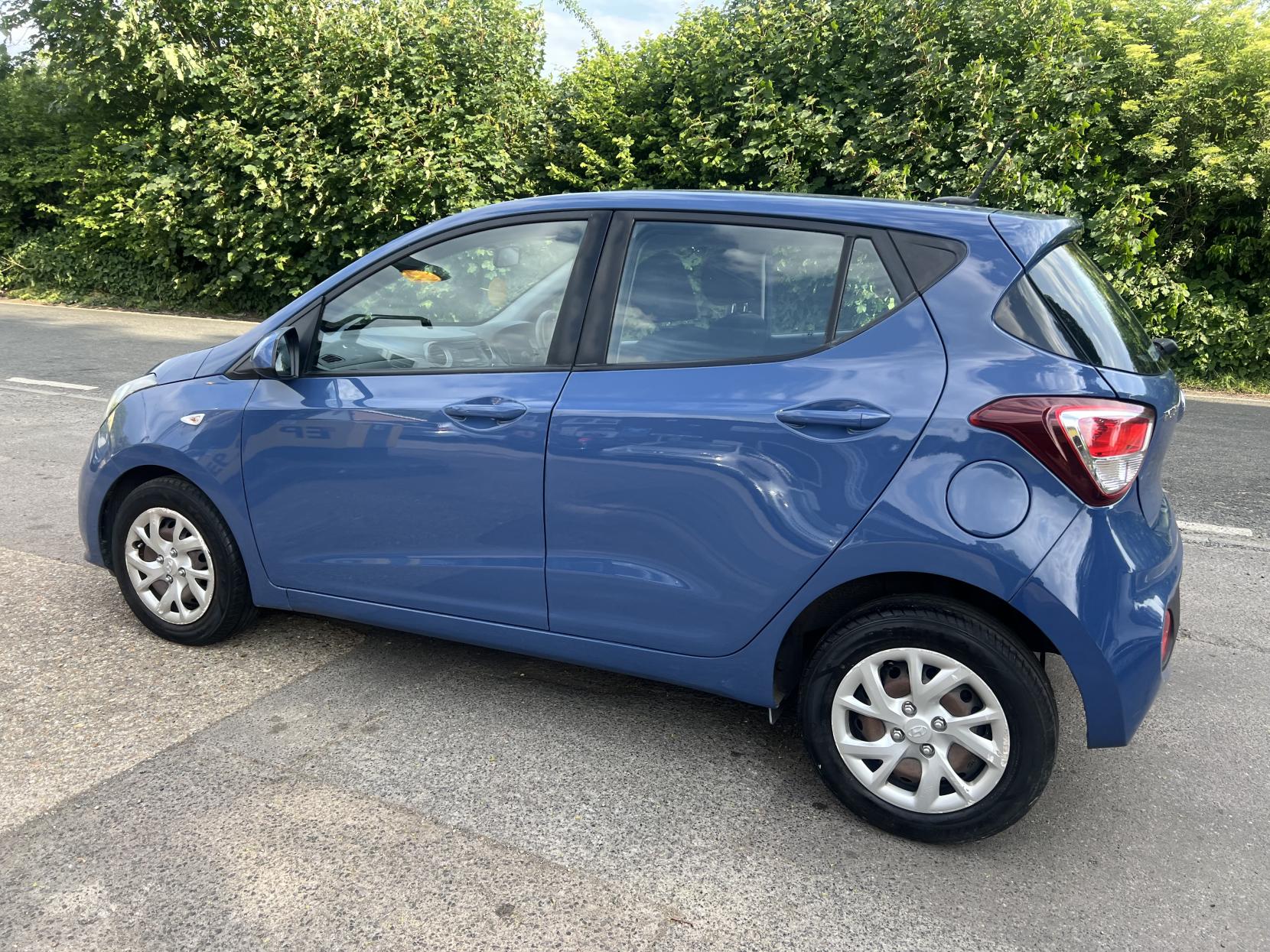 Hyundai i10 1.0 SE Hatchback 5dr Petrol Manual Euro 6 (66 ps)