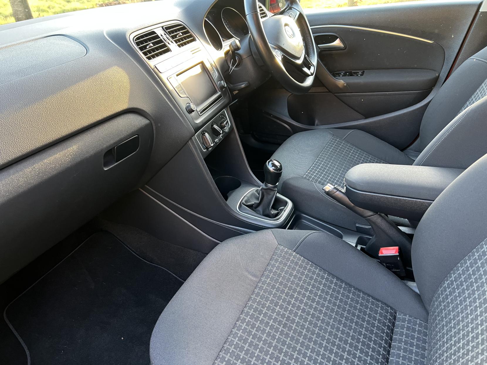 Volkswagen Polo 1.0 BlueMotion Tech SE Hatchback 5dr Petrol Manual Euro 6 (s/s) (60 ps)