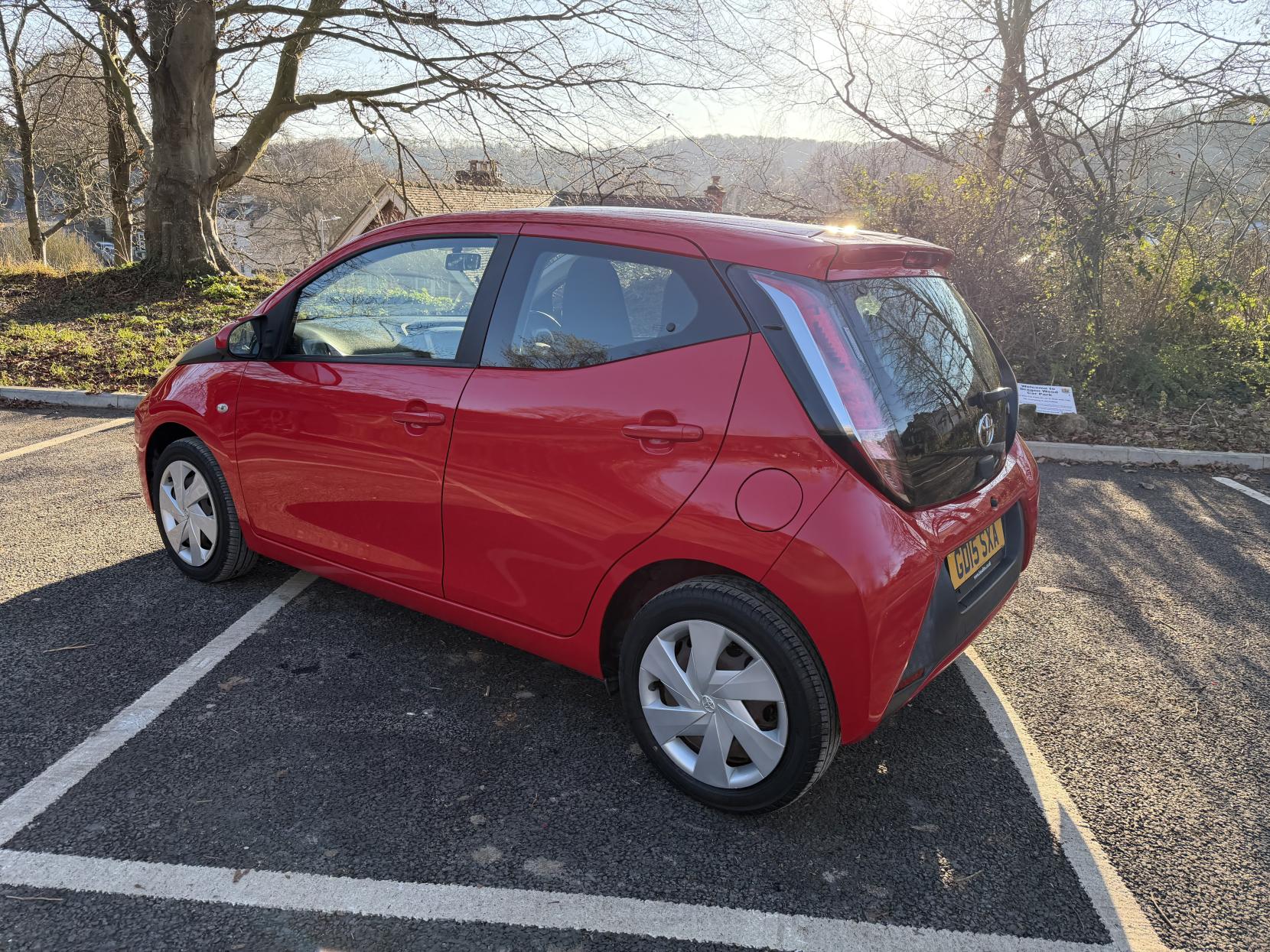 Toyota AYGO 1.0 VVT-i x-play Hatchback 5dr Petrol Manual Euro 5 Euro 5 (68 ps)