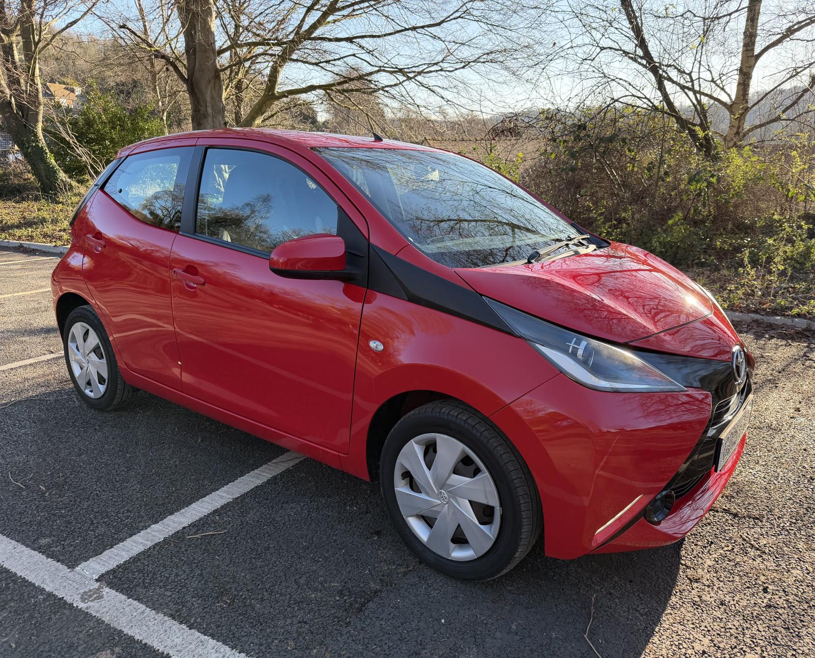 Toyota AYGO 1.0 VVT-i x-play Hatchback 5dr Petrol Manual Euro 5 Euro 5 (68 ps)