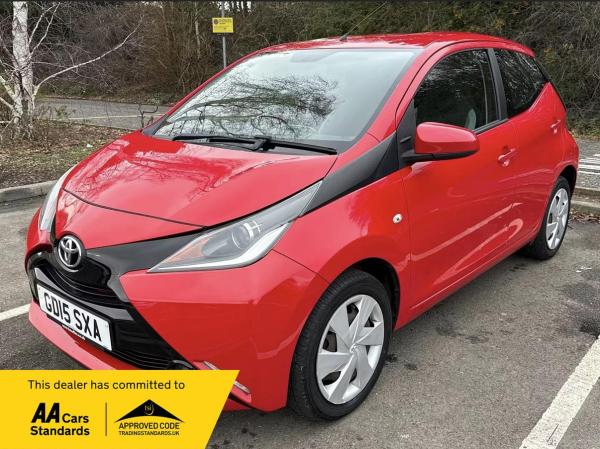 Toyota AYGO 1.0 VVT-i x-play Hatchback 5dr Petrol Manual Euro 5 Euro 5 (68 ps)