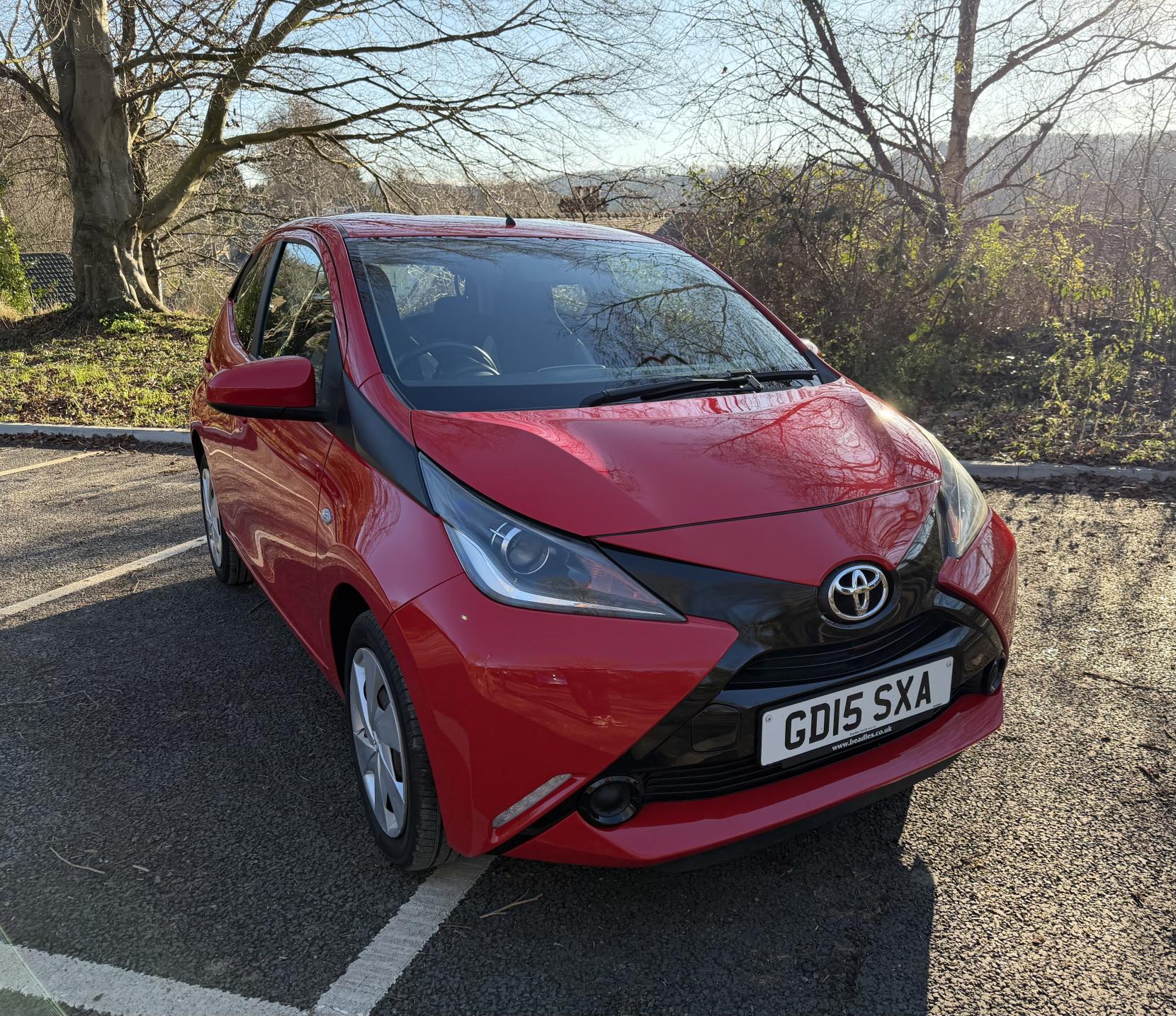 Toyota AYGO 1.0 VVT-i x-play Hatchback 5dr Petrol Manual Euro 5 Euro 5 (68 ps)