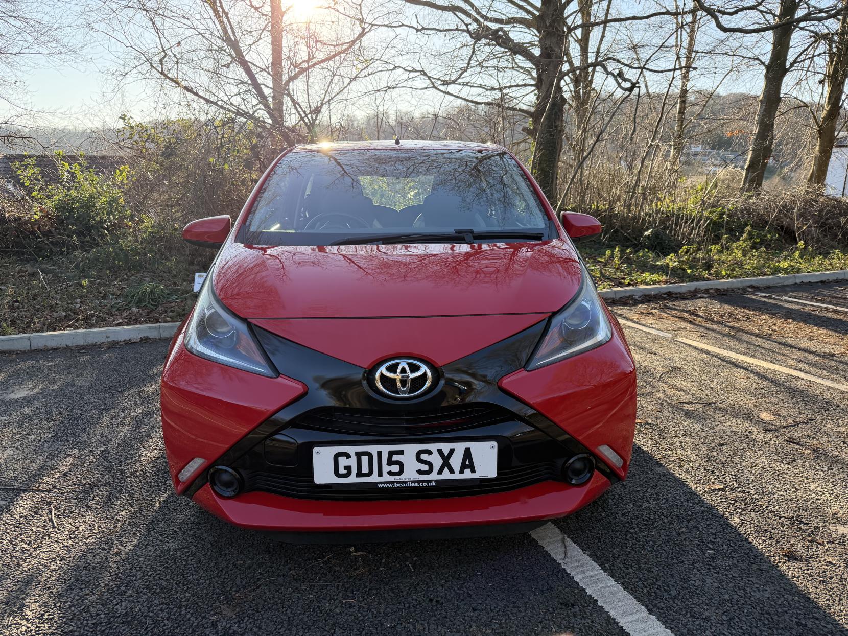 Toyota AYGO 1.0 VVT-i x-play Hatchback 5dr Petrol Manual Euro 5 Euro 5 (68 ps)