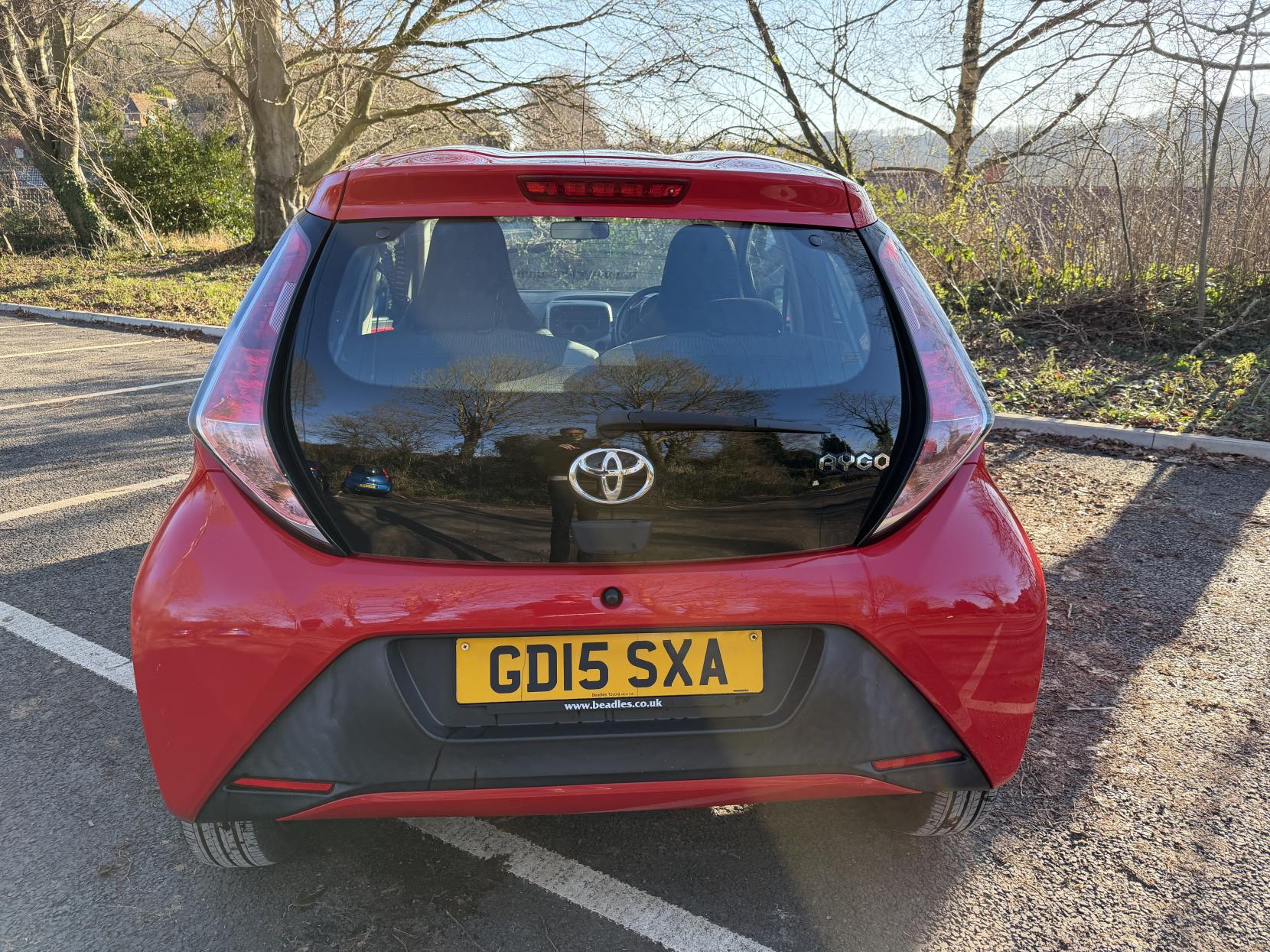 Toyota AYGO 1.0 VVT-i x-play Hatchback 5dr Petrol Manual Euro 5 Euro 5 (68 ps)