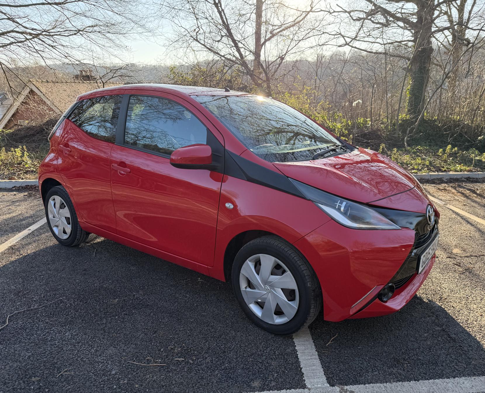 Toyota AYGO 1.0 VVT-i x-play Hatchback 5dr Petrol Manual Euro 5 Euro 5 (68 ps)