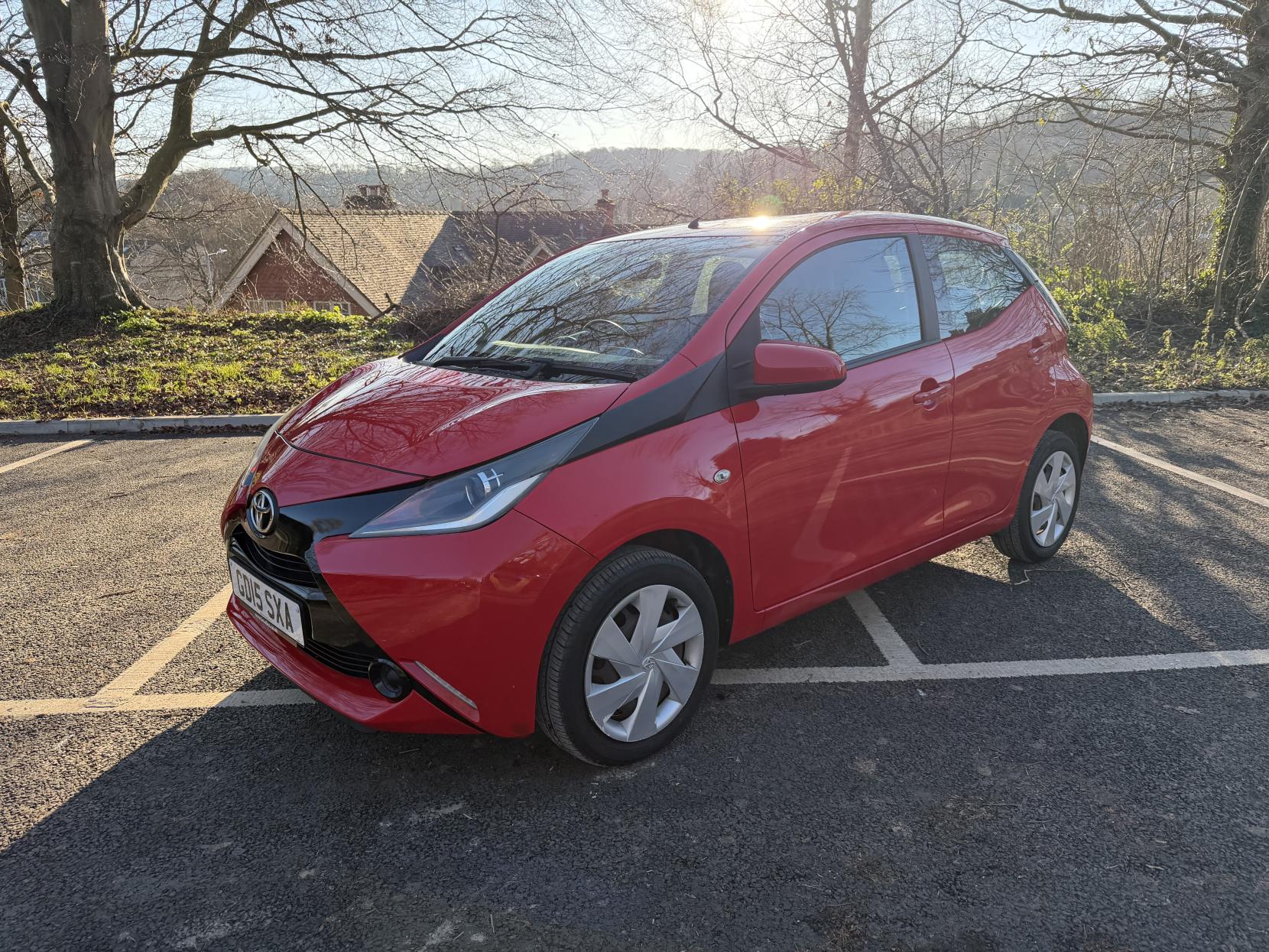 Toyota AYGO 1.0 VVT-i x-play Hatchback 5dr Petrol Manual Euro 5 Euro 5 (68 ps)
