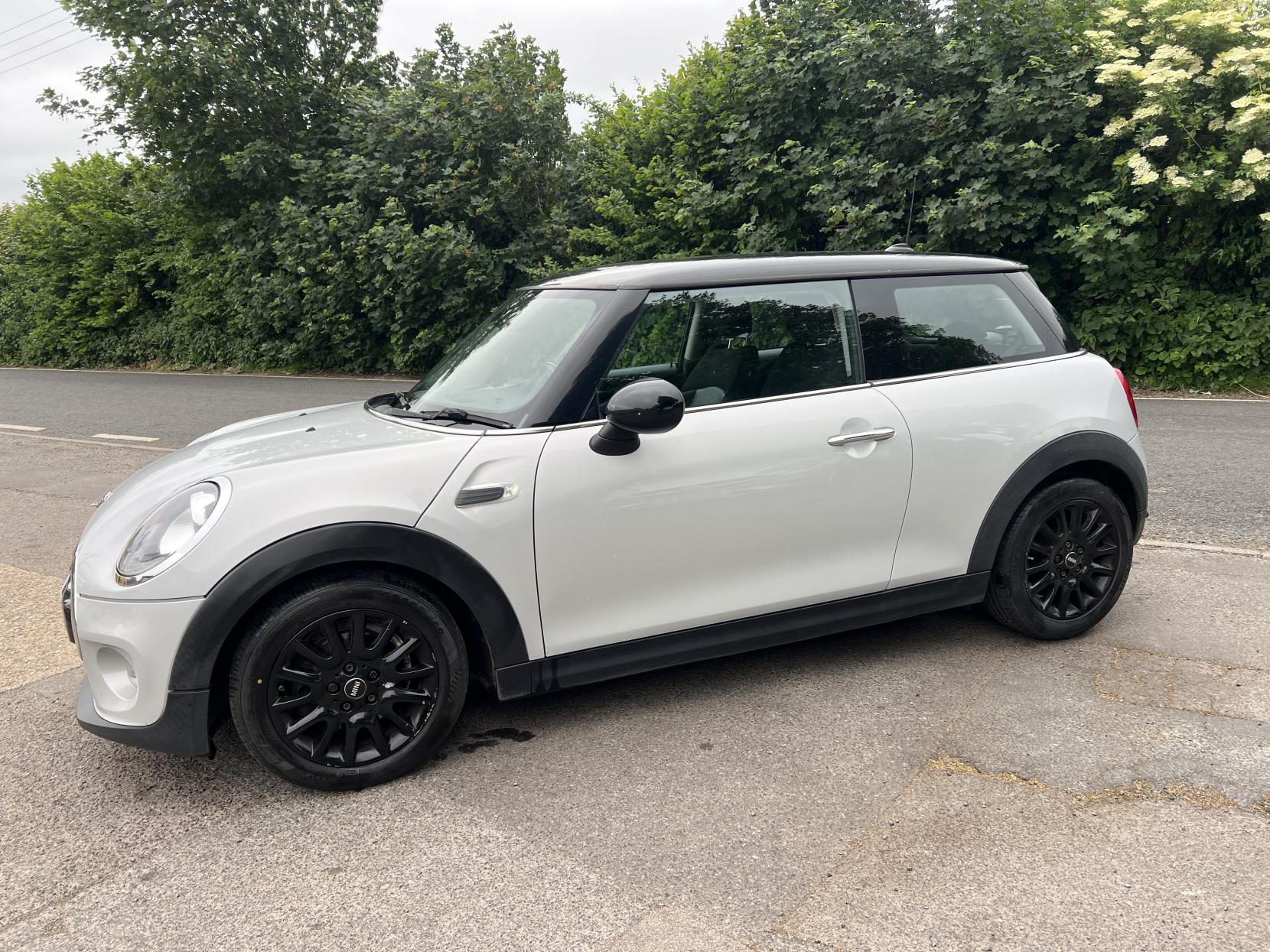 MINI Hatch 1.5 Cooper Hatchback 3dr Petrol Manual Euro 6 (s/s) (136 ps)