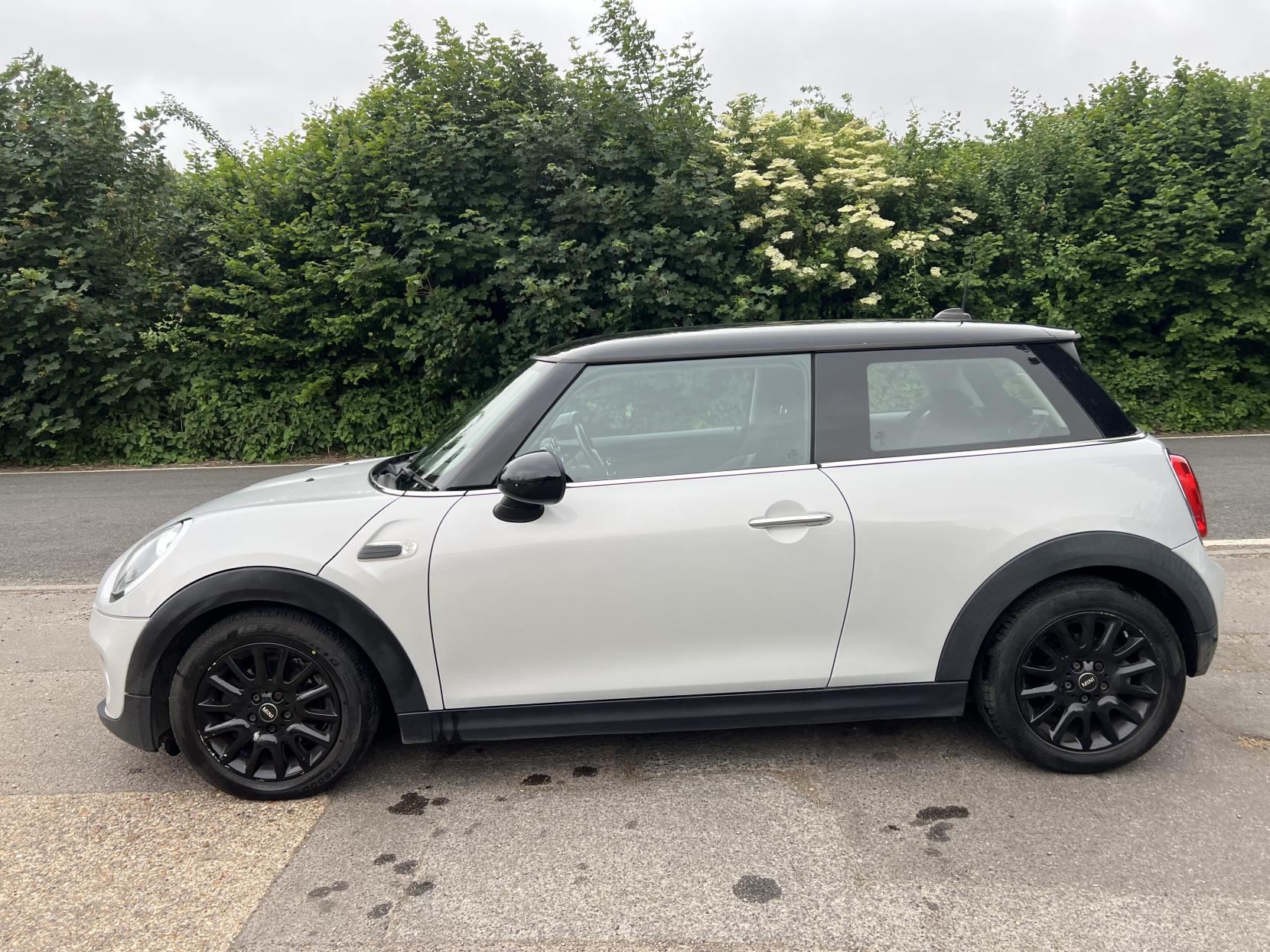 MINI Hatch 1.5 Cooper Hatchback 3dr Petrol Manual Euro 6 (s/s) (136 ps)