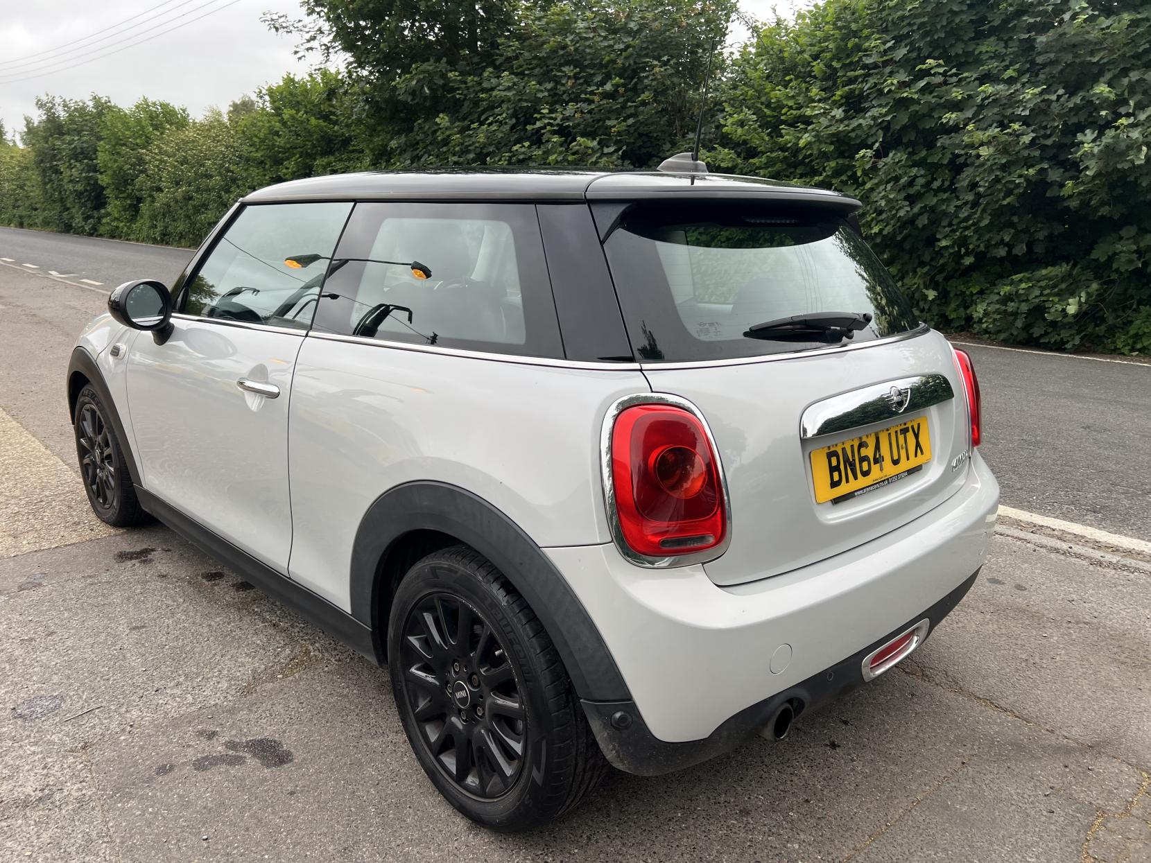 MINI Hatch 1.5 Cooper Hatchback 3dr Petrol Manual Euro 6 (s/s) (136 ps)