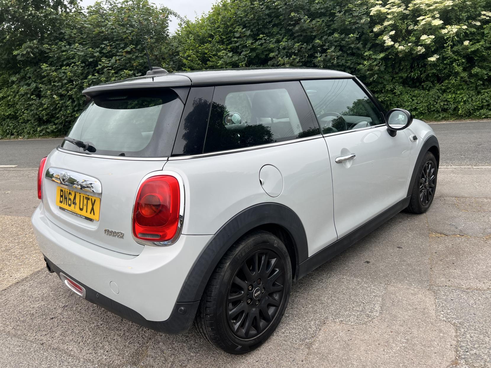 MINI Hatch 1.5 Cooper Hatchback 3dr Petrol Manual Euro 6 (s/s) (136 ps)