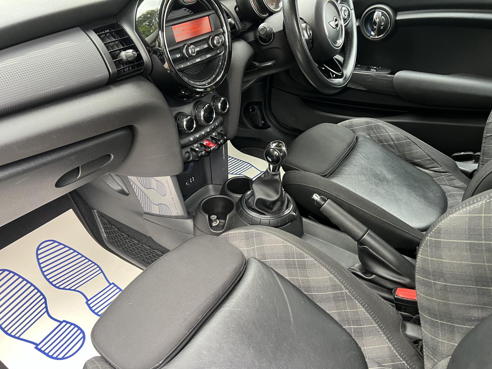 MINI Hatch 1.5 Cooper Hatchback 3dr Petrol Manual Euro 6 (s/s) (136 ps)