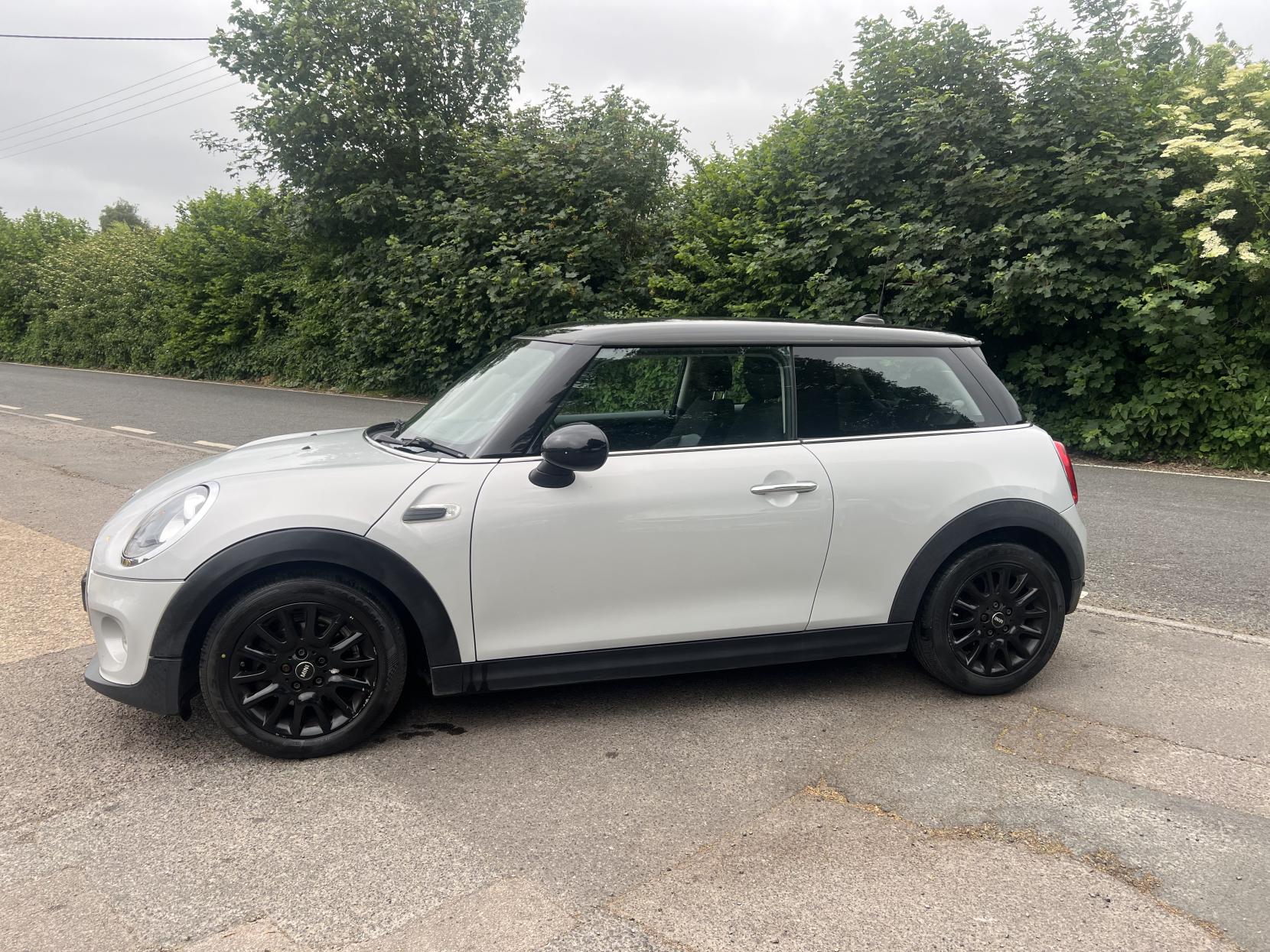 MINI Hatch 1.5 Cooper Hatchback 3dr Petrol Manual Euro 6 (s/s) (136 ps)